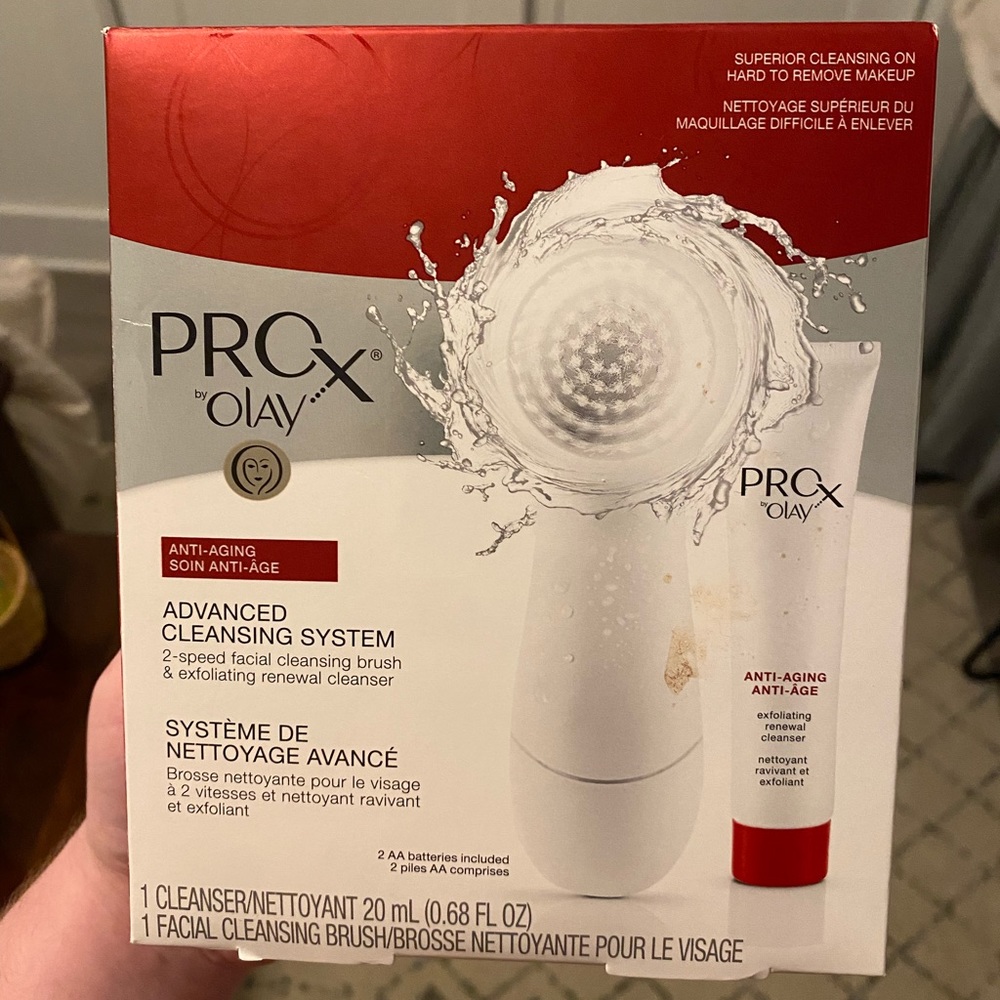 Olay Speed Facial Cleansing Brush
